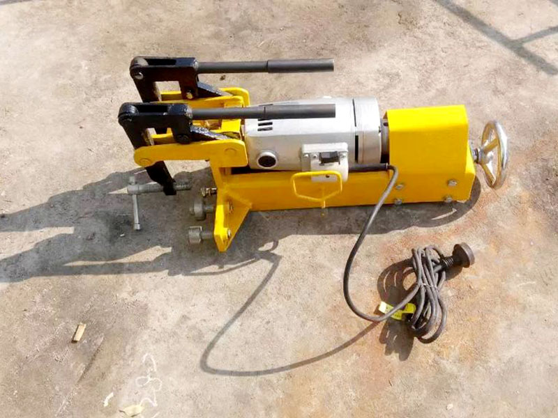 內(nèi)燃鋼軌鉆孔機怎么操作使用？
